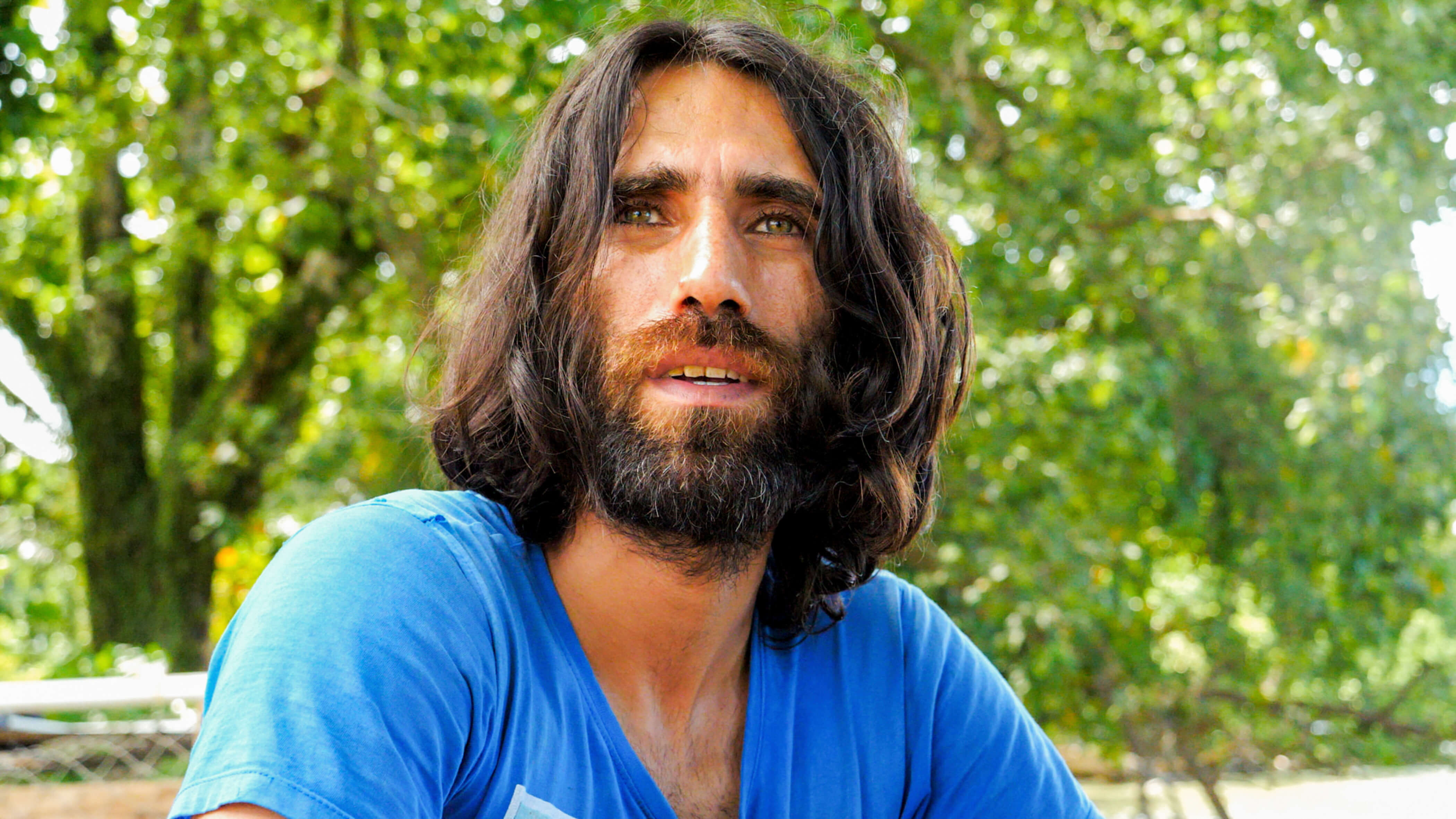 Portrait du réfugié Behrouz Boochani sur l'île de Manus. Novembre 2017