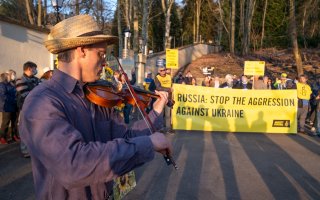 Rassemblement d'Amnesty International Luxembourg devant l'Ambassade de Russie